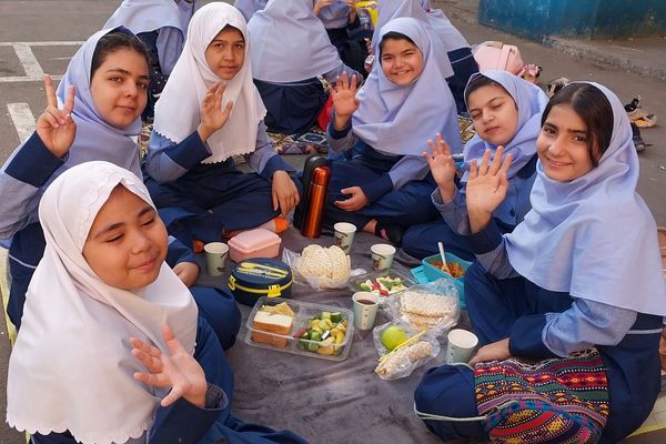 صبحانه سالم و روز تخم مرغ در دبستان شهید مجید مجیدی ناحیه دو شهرری 