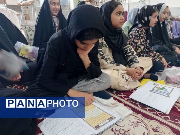 کلاس‌های اوقات فراغت دانش آموزان در روستای نقاب