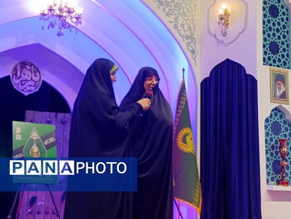 نشست ویژه بانوان پیرغلام حسینی در مشهد؛ جلوه‌ای از هم‌افزایی و معنویت