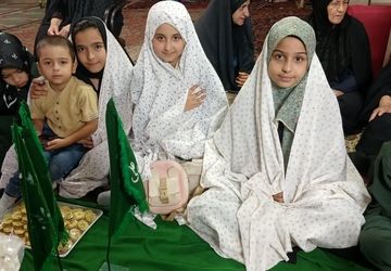 همایش "سه ساله‌های حسینی" در مسجد امام حسین(ع) شهر بن برگزار شد