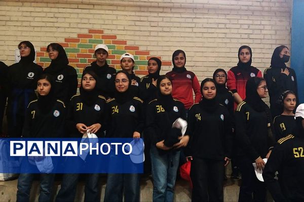 پایان پرشور هفته تربیت بدنی در پیشوا با تجلیل از قهرمانان و هنرمندان ورزشی