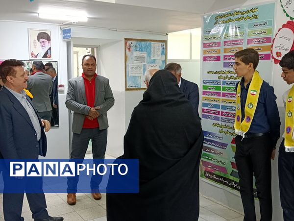 بازدید ارزیاب مدارس سما استان خراسان رضوی از دبیرستان پسرانه متوسطه اول سما شهرستان کاشمر 