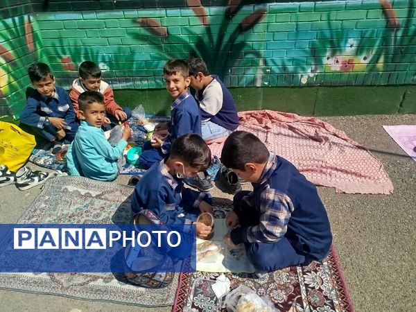 صبحانه سلامت در مدرسه پسرانه مبین شیروان