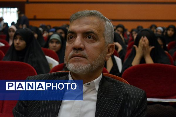 بدرقه دانش‌آموزان بهارستانی به راهیان‌نور