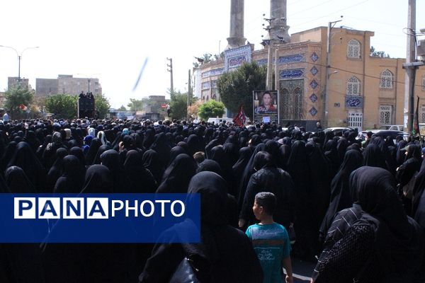 تشییعی که بهارستان را یکپارچه عزادار و مفتخر کرد