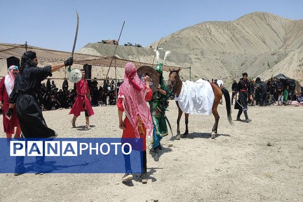 تعزیه خوانی در روز عاشورای حسینی در گلزار شهدای بار 