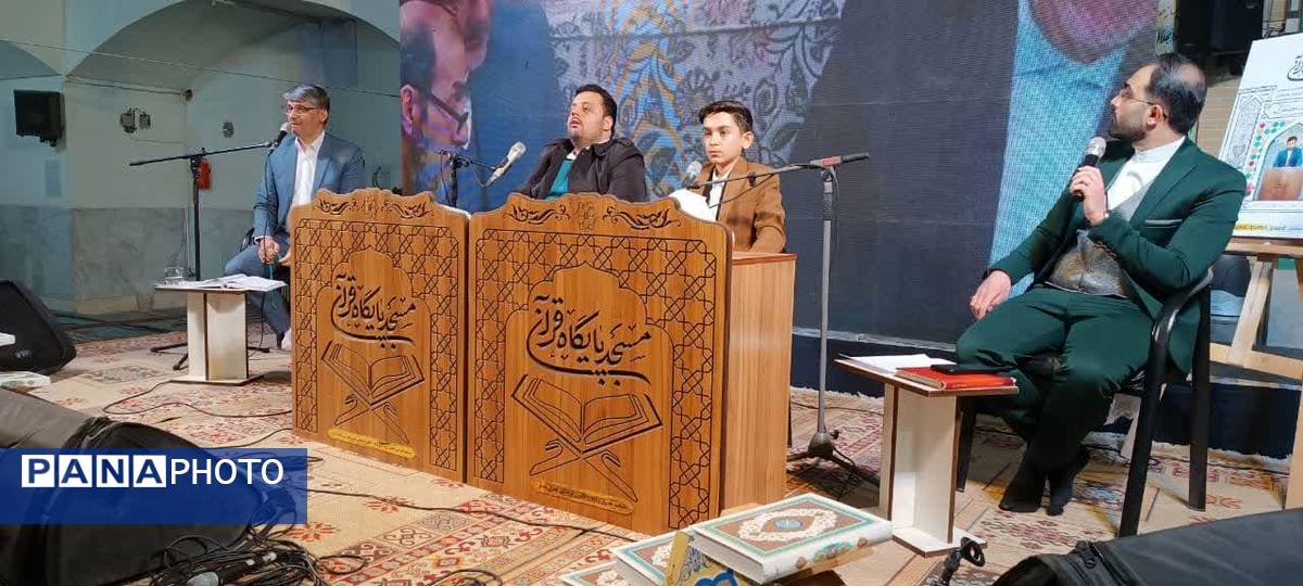 برگزاری محفل انس با قرآن «میهمانی آیه‌ها» در مسجد قمر بنی‌هاشم یزد