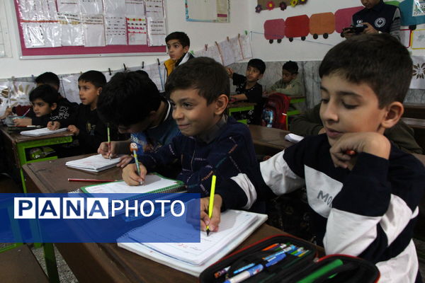 روشنگریِ جهادی؛ جهادِ آموزشیِ معلمان در مدارس یزد