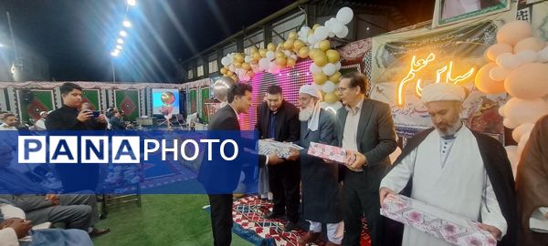 مراسم تجلیل از معلمان نمونه در شهرستان صالح آباد 