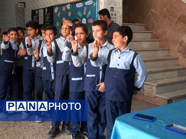 برگزاری انتخابات شورای دانش‌آموزی در مدرسه جیحون خاتم