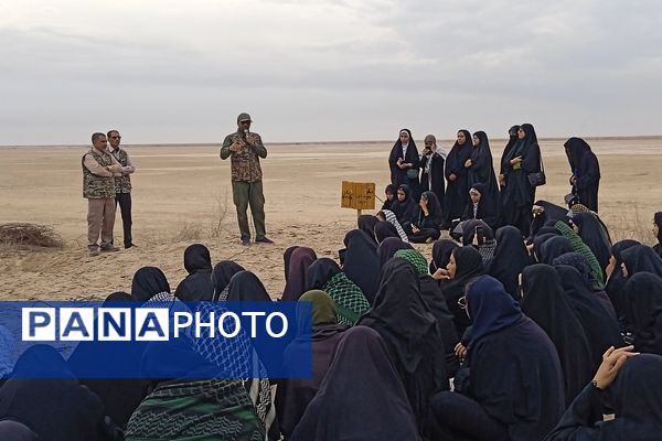 اعزام دانش‌آموزان جزیره هرمز به اردوی راهیان نور