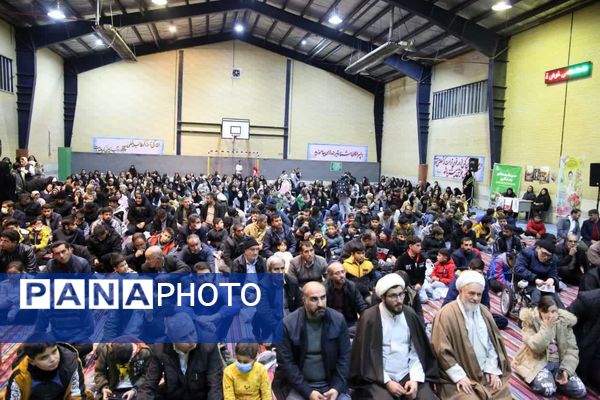  جشن ولادت به‌مناسبت روز زن در شهرستان اسدآباد