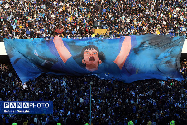 صف‌آرایی استقلال با یار دوازدهم مقابل یاران یحیی