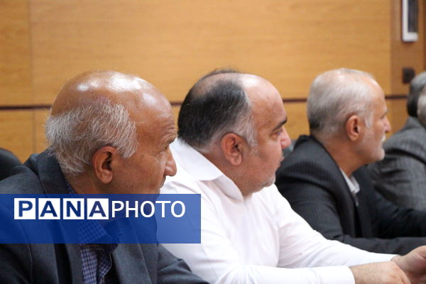 نشست خبری رئیس دانشگاه آزاد اسلامی یزد با اصحاب رسانه