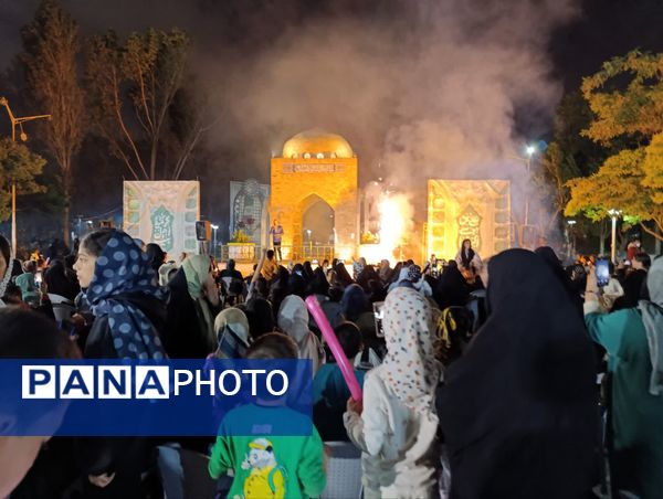 جشن دهه کرامت و ولادت امام هشتم شیعیان در پارک نیلوفر آبی مشهد مقدس