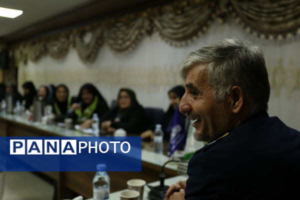 جلسه هم‌اندیشی مربیان پیشتازان استان آذربایجان شرقی