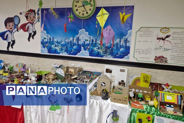 کارگاه تولید محتوا و برپایی نمایشگاه پژوهش در دبستان بانو ابوالوفا ناحیه دو شهرری 