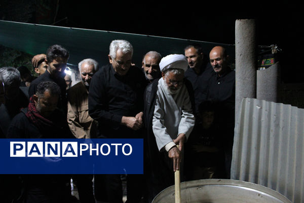 آیین حلیم پزان در شهر درق