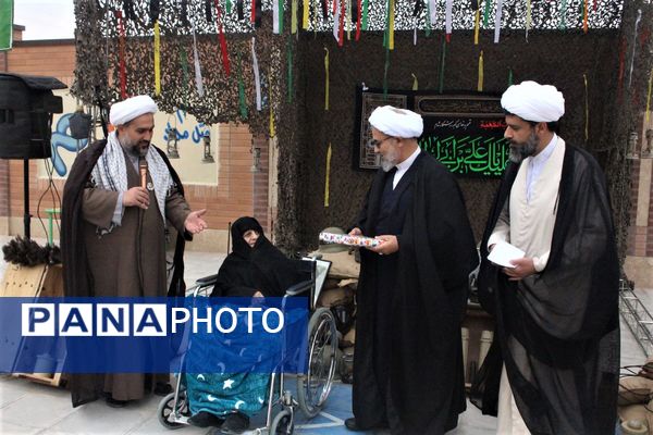 جلوه‌هایی از یادواره شهدا در دبستان استثنایی باغچه‌بان قم