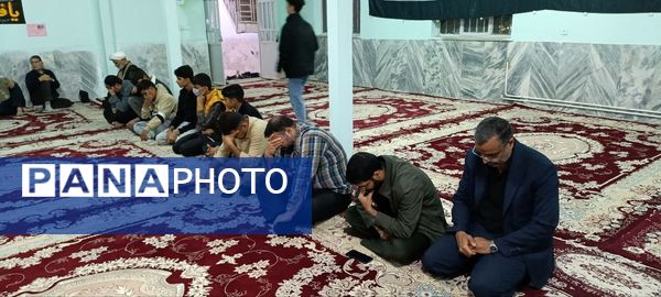 لبیک دانش‌آموزان دبیرستان نمونه دولتی آفرینش به ندای مظلومیت حضرت زهرا (س)