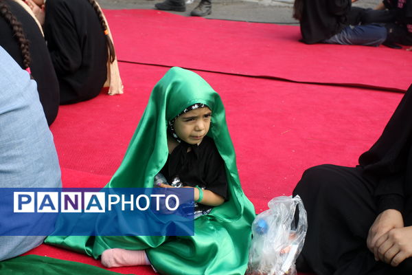 برپایی سفره حضرت رقیه(س) در زنجان