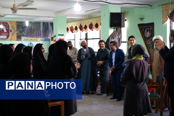 کلاس آموزشی پیشتازان در علی آباد 