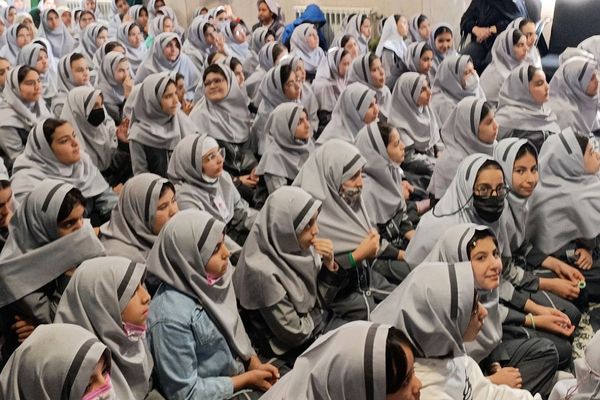 ولادت حضرت علی علیه السلام در دبستان دخترانه حاتم ناحیه دو شهرری 