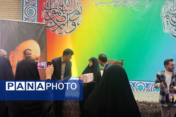 اعزام دانش‌آموزان دختر استان فارس به حج عمره