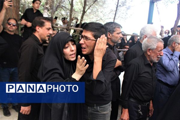 جلوه‌های حزن و خشم در مراسم تشییع شهدا