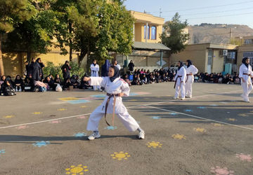 مدرسه مکانی برای تولد قهرمانان آینده