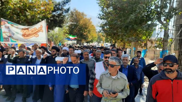 گرامیداشت یوم‌الله ۱۳ آبان در شهر سی‌سخت با حضور پرشور مردم 