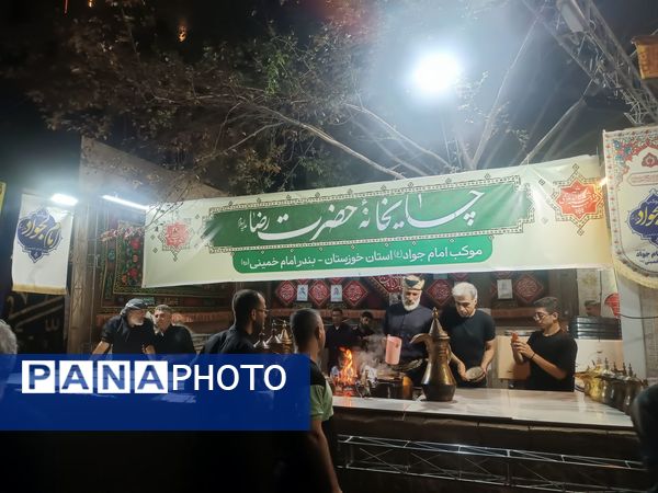 حال و هوای یکی از خیابان های مشهد در شب شهادت امام رضا (ع) 
