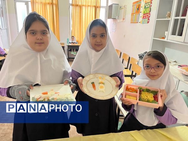 برگزاری صبحانه سلامت و روز جهانی تخم مرغ در دبستان فاطمه الزهرا شهرستان شیروان