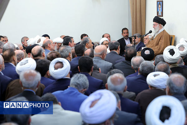 دیدار جمعی از مسئولان ارشد سه قوه با رهبر انقلاب