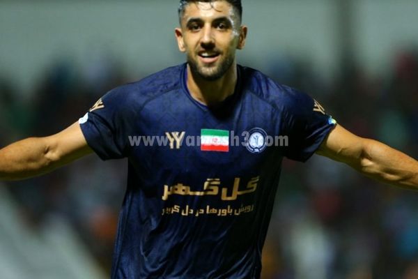 مهاجم سابق استقلال به چادرملو پیوست