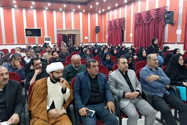 جلسه تخصصی پروژه مهر مدیران مدارس محمودآباد 