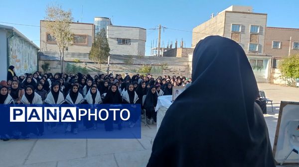 گرامیداشت روز بسیج دانش آموزی و عزاداری حضرت فاطمه(س) در خلیل آباد