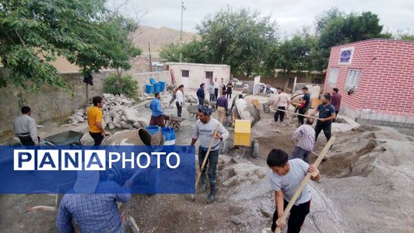 آغاز بتن‌ریزی مدرسه شهید ذوالفقاری در روستای احمد آباد