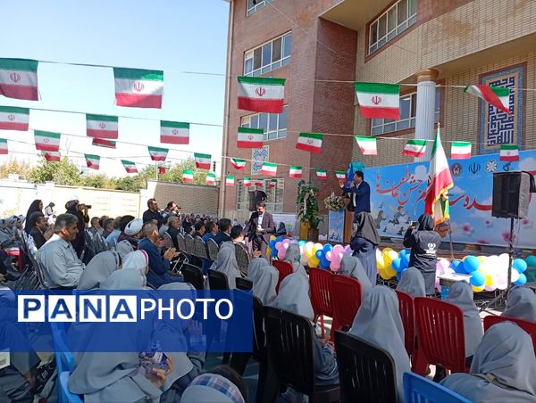جشن عاطفه‌ها در مدارس ناحیه 2 شیراز