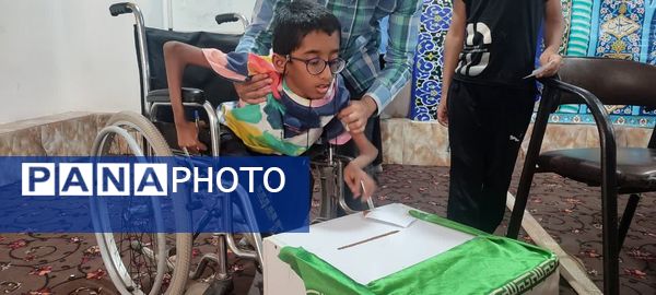 انتخابات شورای دانش‌آموزی در دبستان شهید کریمی پور 