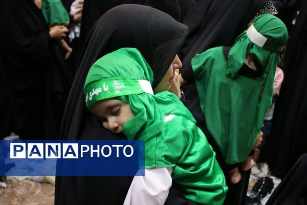 لالایی مادرانه در همنوایی با کودکان شهید