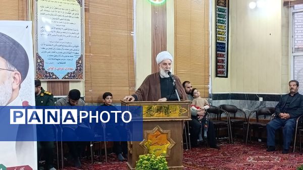 مراسم شهدای خدمت در ایلخچی با حضور دانش‌آموزان پیشتاز