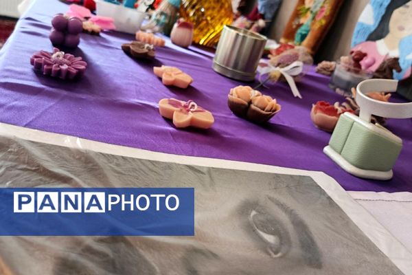 جلوه‌ای از خلاقیت دانش‌آموزی؛ نمایشگاه فرهنگی و هنری دبیرستان عترت برپا شد