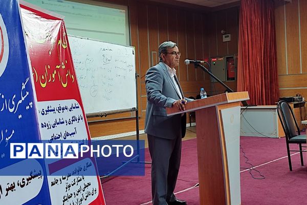 برگزاری جلسه مشاوره و پیشگیری از آسیب های اجتماعی در کانون ملائک شهرستان قرچک