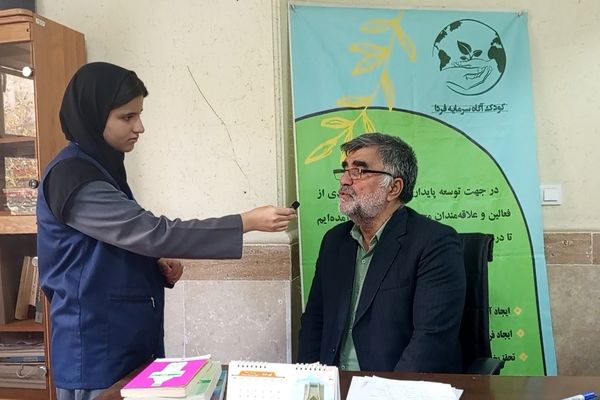 کارگاه‌های آموزشی محیط زیستی بسیار به آشنایی دانش آموزان با این مسئله کمک می‌کند