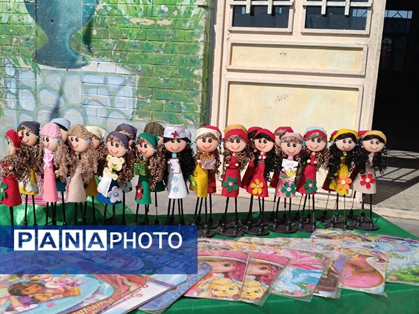 نمایشگاه اعیاد شعبانیه در آموزشگاه بهارآزادی 