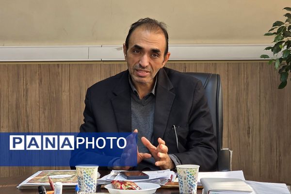 تقدیر از دانش آموز خبرنگاران فعال پانا بهارستان دو