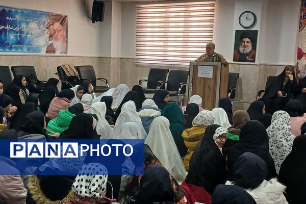 برنامه رویش آدینه با حضور دبستان دخترانه امام مهدی۲  در محمدشهر کرج