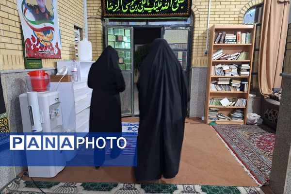 راه را باز نمایید...محرم آمد