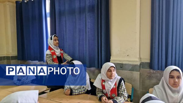 بازدید مدیر و ارزیاب سازمان دانش‌آموزی محمودآباد از دبستان تشکیلاتی عصمت
